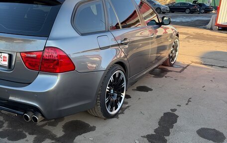 BMW 3 серия, 2009 год, 1 350 000 рублей, 15 фотография