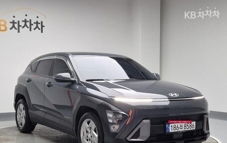 Hyundai Kona, 2023 год, 2 430 000 рублей, 2 фотография