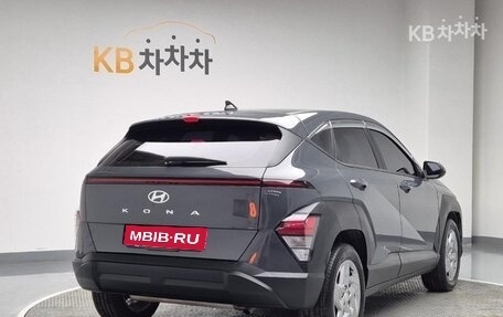 Hyundai Kona, 2023 год, 2 430 000 рублей, 4 фотография