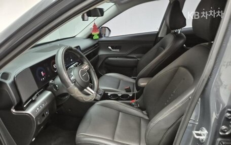 Hyundai Kona, 2023 год, 2 430 000 рублей, 8 фотография