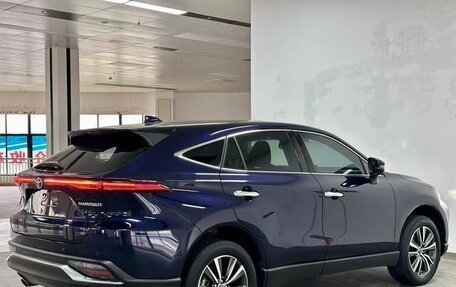 Toyota Harrier, 2024 год, 4 080 000 рублей, 6 фотография