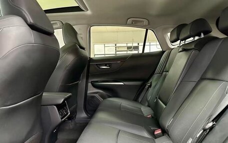 Toyota Harrier, 2024 год, 4 080 000 рублей, 9 фотография