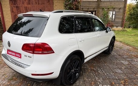 Volkswagen Touareg III, 2012 год, 2 350 000 рублей, 4 фотография