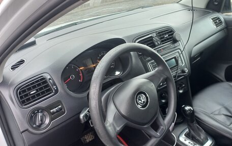 Volkswagen Polo VI (EU Market), 2018 год, 650 000 рублей, 9 фотография