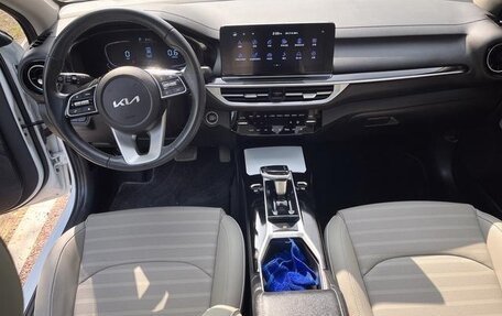 KIA K3, 2023 год, 1 630 000 рублей, 10 фотография