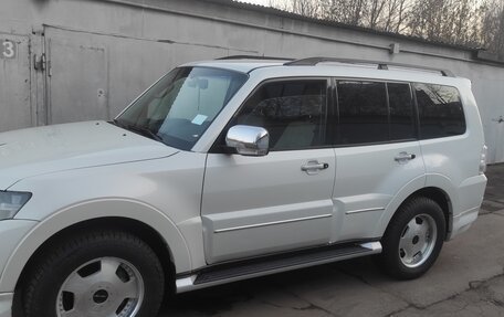 Mitsubishi Pajero IV, 2019 год, 3 890 000 рублей, 2 фотография