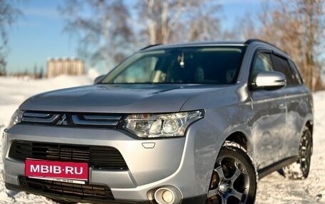 Mitsubishi Outlander III рестайлинг 3, 2012 год, 1 399 000 рублей, 1 фотография