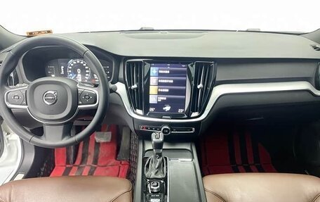 Volvo S60 III, 2021 год, 3 832 000 рублей, 13 фотография