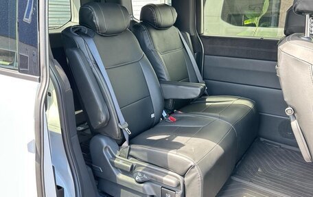 Honda Stepwgn, 2022 год, 2 423 000 рублей, 22 фотография