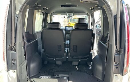 Honda Stepwgn, 2022 год, 2 423 000 рублей, 28 фотография