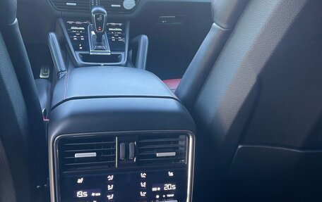 Porsche Cayenne III, 2019 год, 7 150 000 рублей, 24 фотография