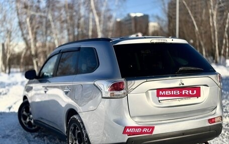 Mitsubishi Outlander III рестайлинг 3, 2012 год, 1 399 000 рублей, 6 фотография