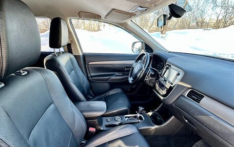 Mitsubishi Outlander III рестайлинг 3, 2012 год, 1 399 000 рублей, 23 фотография