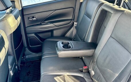 Mitsubishi Outlander III рестайлинг 3, 2012 год, 1 399 000 рублей, 24 фотография