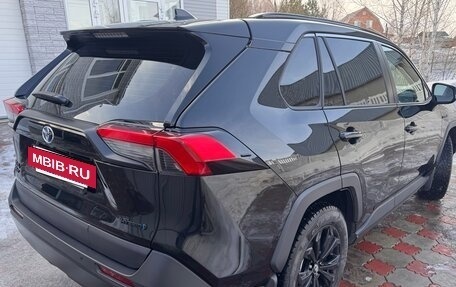 Toyota RAV4, 2024 год, 5 600 000 рублей, 5 фотография