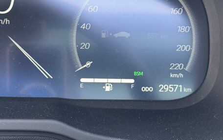 Toyota RAV4, 2024 год, 5 600 000 рублей, 16 фотография