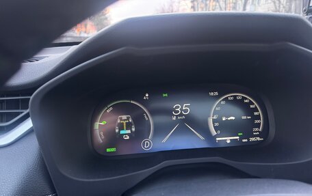 Toyota RAV4, 2024 год, 5 600 000 рублей, 15 фотография