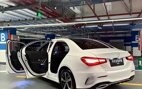 Mercedes-Benz A-Класс, 2023 год, 2 280 000 рублей, 11 фотография