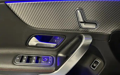 Mercedes-Benz A-Класс, 2023 год, 2 280 000 рублей, 17 фотография