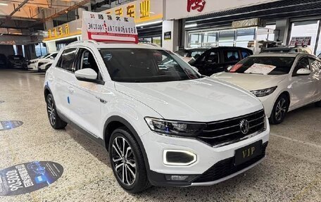 Volkswagen T-Roc I, 2025 год, 1 850 000 рублей, 5 фотография