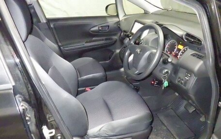 Toyota Wish II, 2016 год, 1 230 000 рублей, 6 фотография