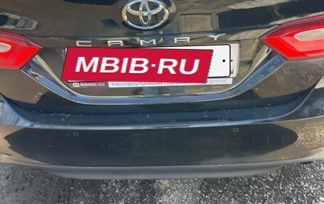Toyota Camry, 2021 год, 1 980 000 рублей, 3 фотография