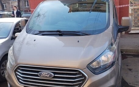 Ford Tourneo Custom I рестайлинг, 2018 год, 2 300 000 рублей, 1 фотография