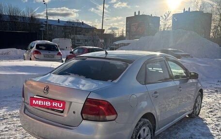 Volkswagen Polo VI (EU Market), 2011 год, 750 000 рублей, 4 фотография