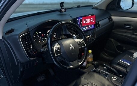 Mitsubishi Outlander III рестайлинг 3, 2014 год, 1 440 000 рублей, 7 фотография