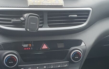 Hyundai Tucson III, 2019 год, 2 610 000 рублей, 9 фотография