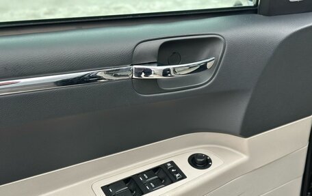 Chrysler 300C II, 2007 год, 1 098 000 рублей, 11 фотография