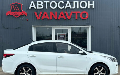 KIA Rio IV, 2019 год, 1 399 000 рублей, 3 фотография