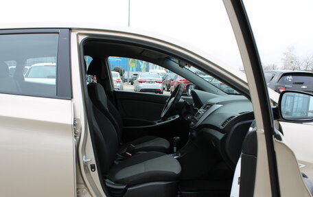 Hyundai Solaris II рестайлинг, 2012 год, 799 000 рублей, 19 фотография