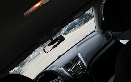 Hyundai Solaris II рестайлинг, 2012 год, 799 000 рублей, 24 фотография