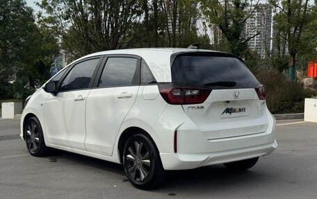 Honda Fit, 2022 год, 1 030 000 рублей, 5 фотография
