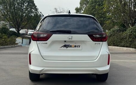 Honda Fit, 2022 год, 1 030 000 рублей, 8 фотография