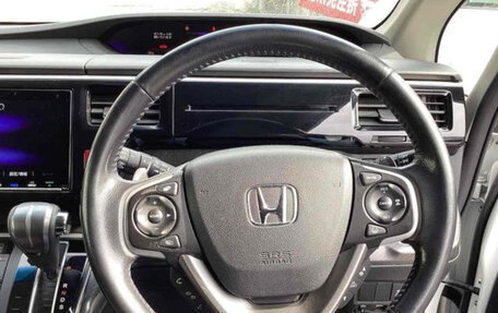 Honda Stepwgn IV, 2022 год, 1 880 000 рублей, 12 фотография