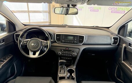 KIA Sportage IV рестайлинг, 2021 год, 1 820 000 рублей, 10 фотография