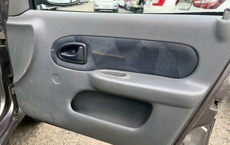 Renault Clio III, 2001 год, 149 000 рублей, 10 фотография