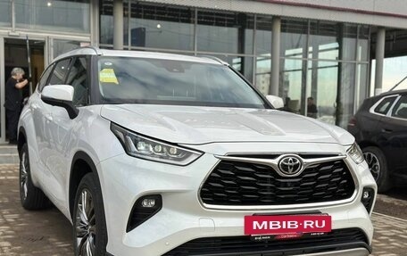 Toyota Highlander, 2026 год, 5 700 000 рублей, 4 фотография