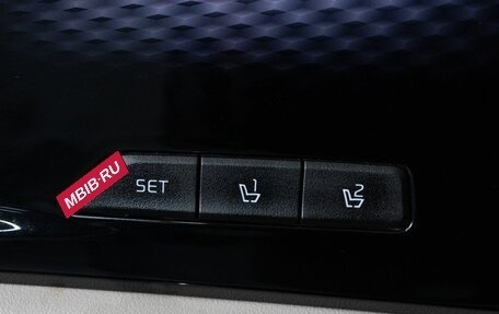 KIA Carnival, 2022 год, 5 049 000 рублей, 14 фотография