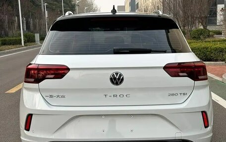 Volkswagen T-Roc I, 2022 год, 1 895 000 рублей, 5 фотография