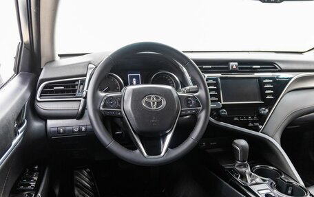 Toyota Camry, 2019 год, 1 938 000 рублей, 13 фотография