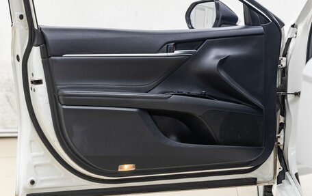 Toyota Camry, 2019 год, 1 938 000 рублей, 28 фотография