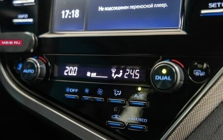 Toyota Camry, 2019 год, 1 938 000 рублей, 35 фотография