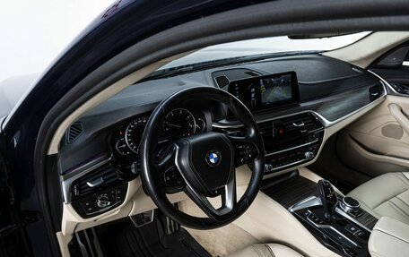 BMW 5 серия, 2017 год, 2 750 000 рублей, 10 фотография