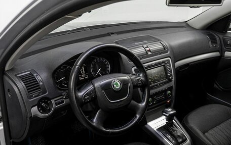 Skoda Octavia, 2011 год, 900 000 рублей, 10 фотография