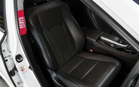 Lexus RX IV рестайлинг, 2019 год, 5 149 000 рублей, 20 фотография