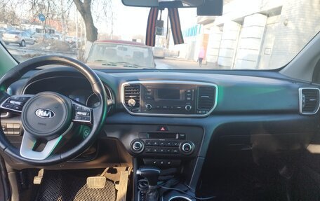 KIA Sportage IV рестайлинг, 2019 год, 2 100 000 рублей, 7 фотография