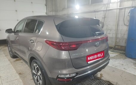 KIA Sportage IV рестайлинг, 2019 год, 2 100 000 рублей, 6 фотография